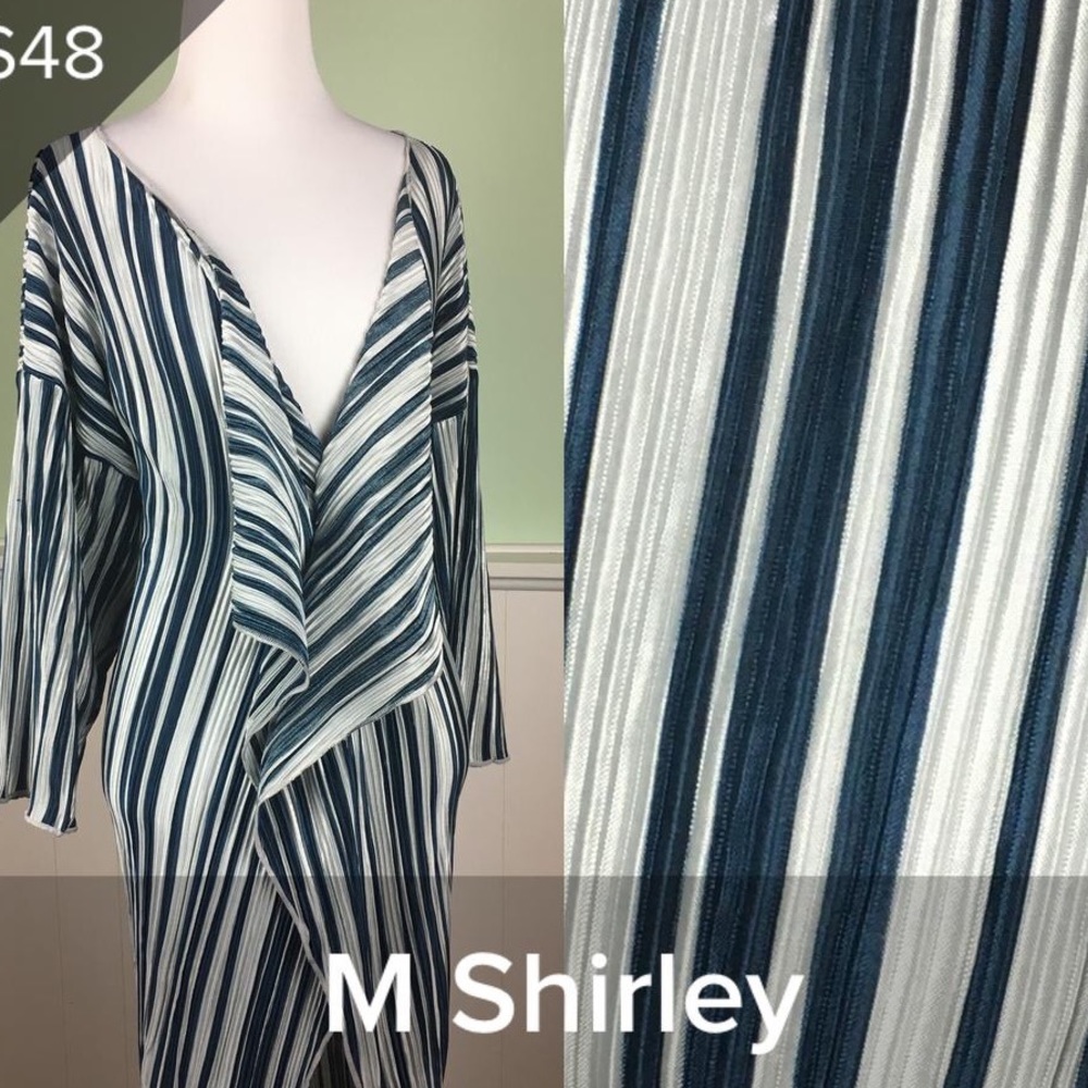NWT LuLaRoe Shirley Kimono - Medium